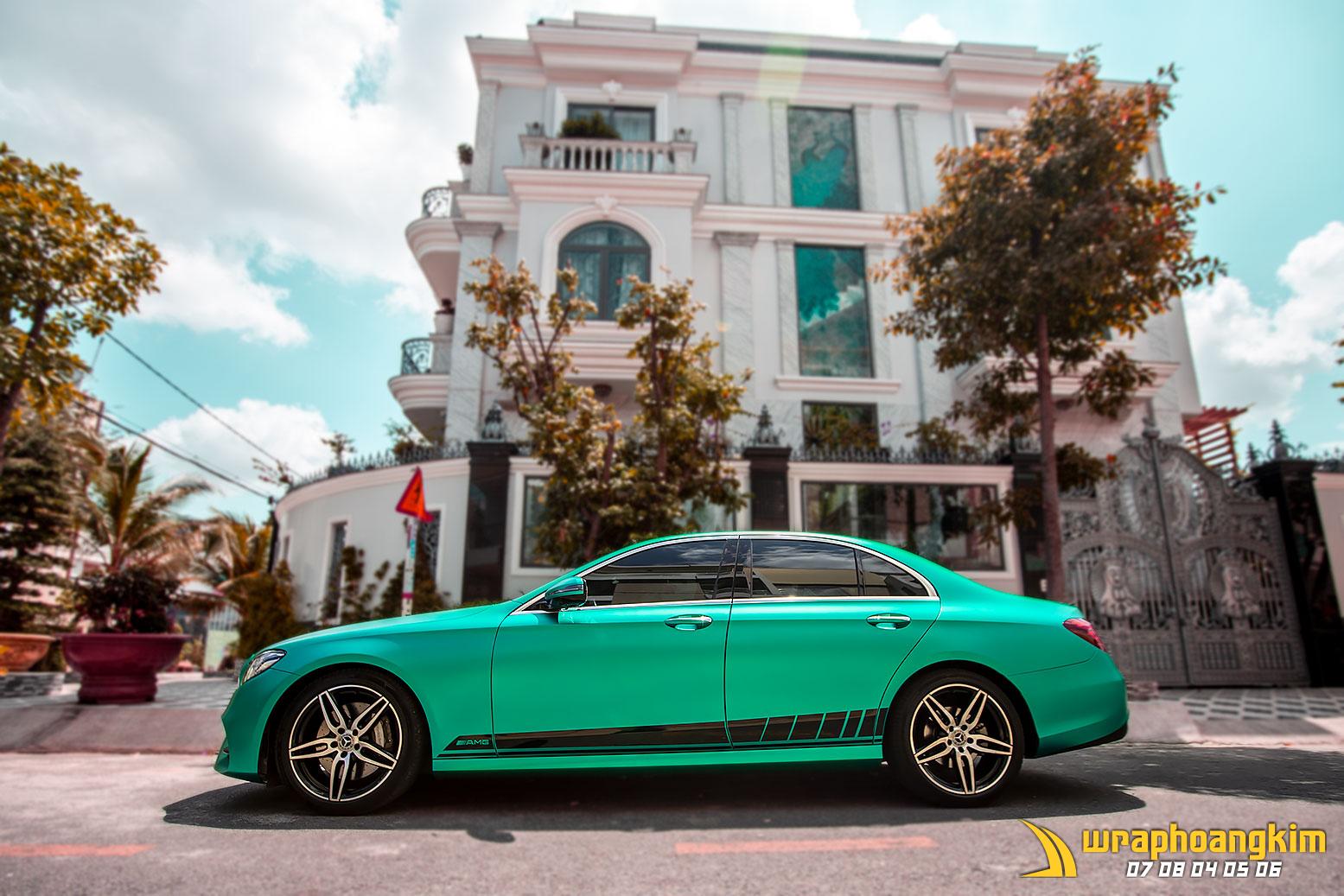 Mercedes E300 Full Wrap Matte Metallic Tiffany Blue — góc 6
