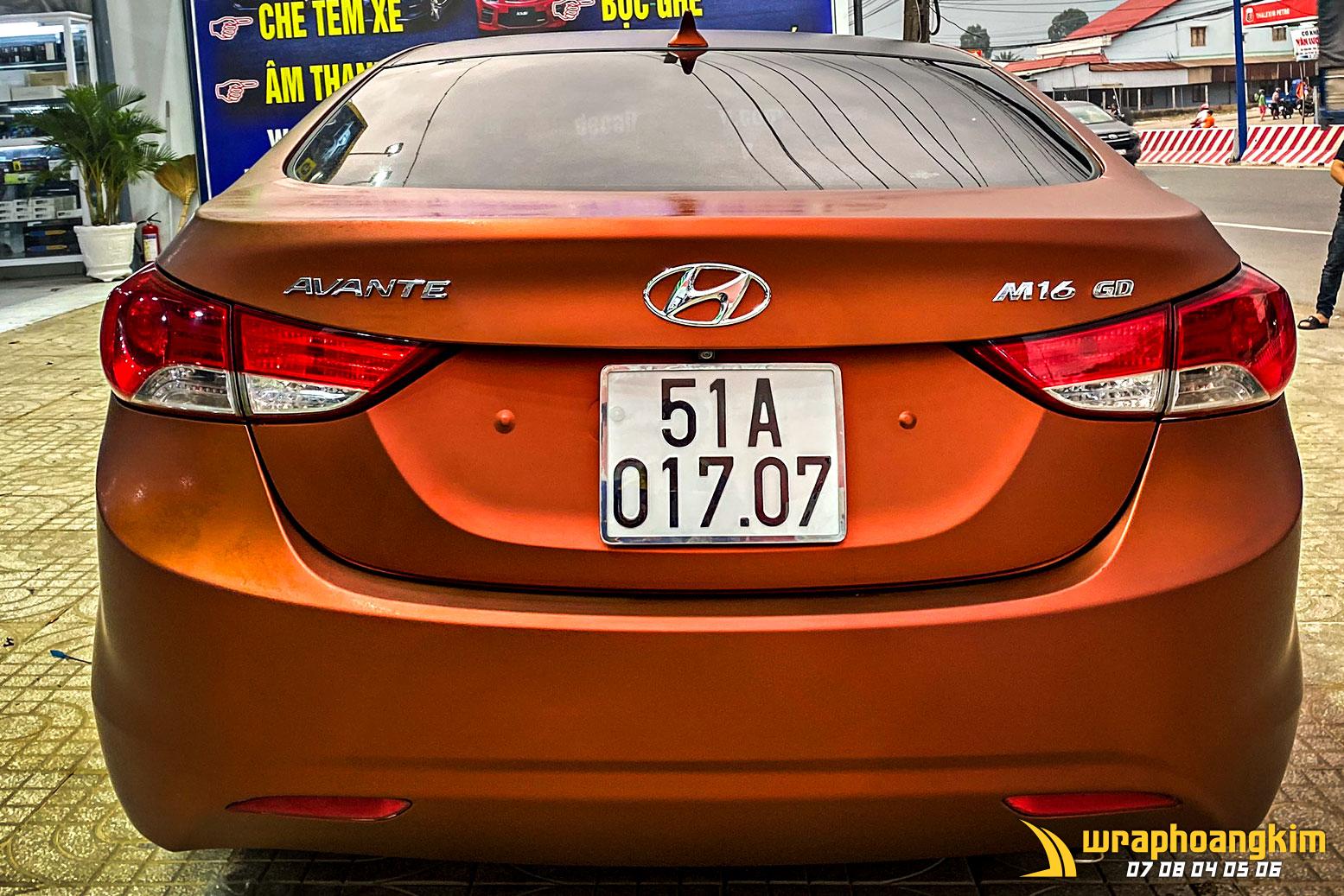 Hyundai Avante Full Wrap Matte Chrome Brown — góc 3