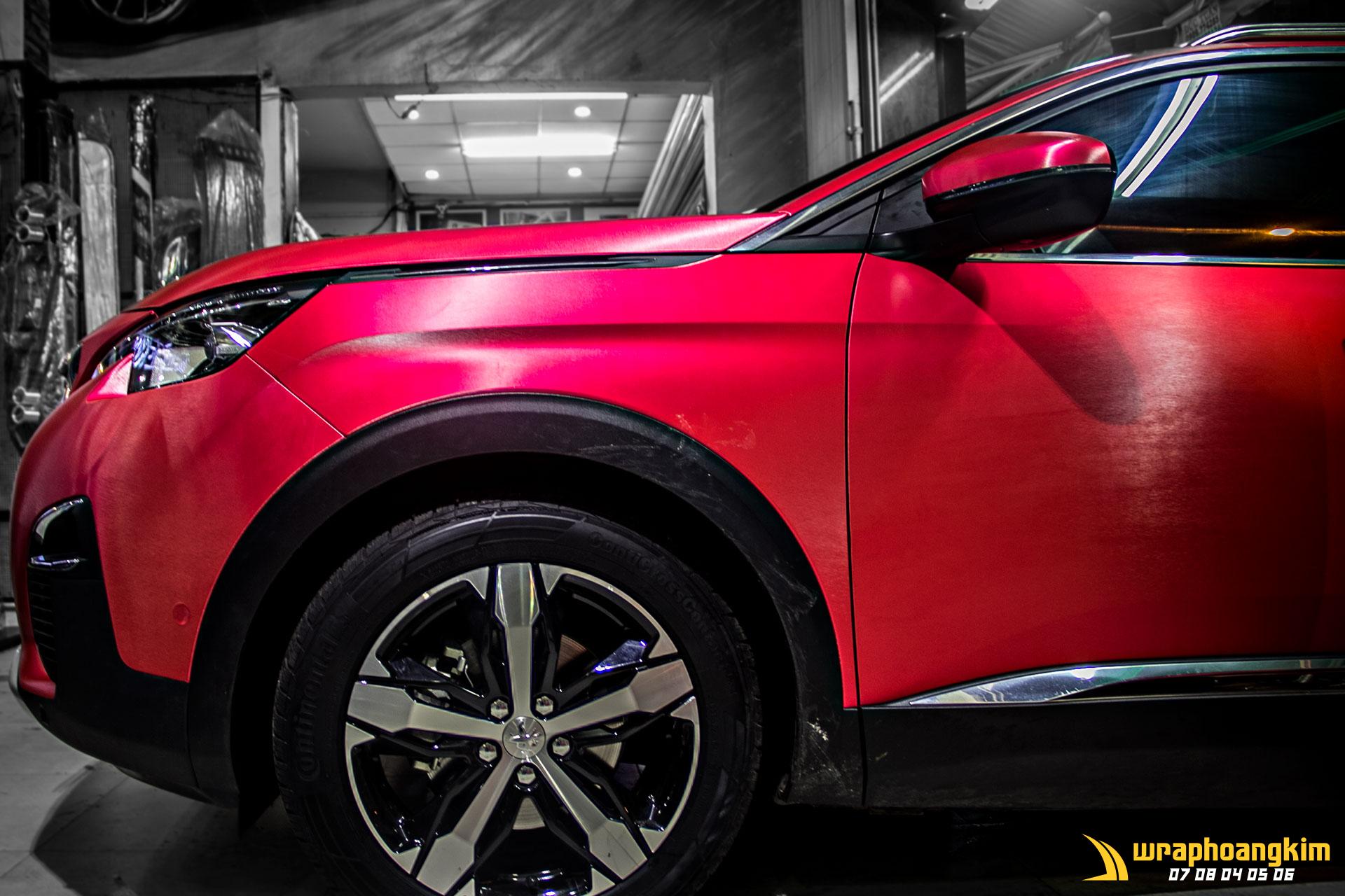 Peugeot 3008 Full Wrap Brushed Red — góc 3