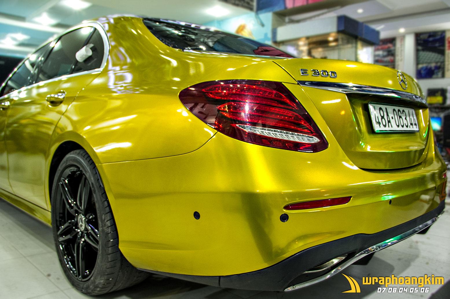 Mercedes E300 Full Wrap Gloss Candy Gold — góc 2