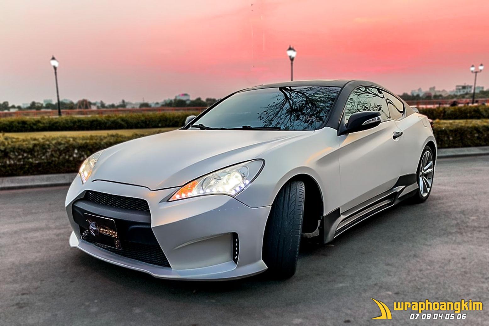 Hyundai Genesis Full Wrap Gloss White
