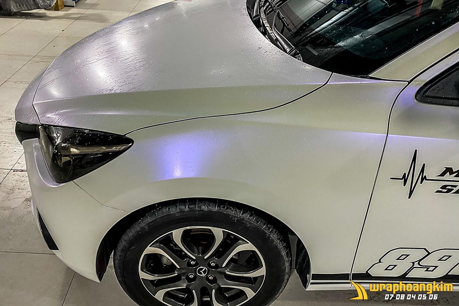 Mazda 2 Hatchback Full Wrap Matte White — góc 2