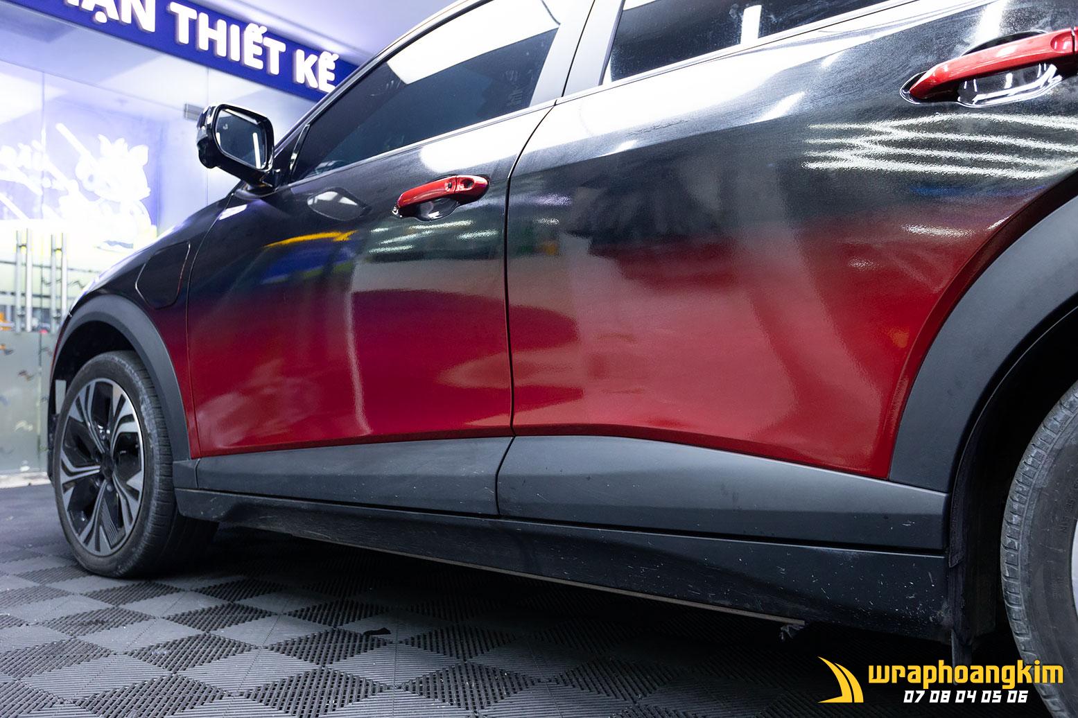 Vinfast VF6 Full Wrap Red Shift — góc 3